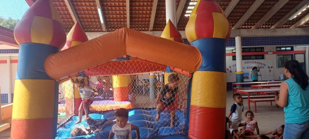 Emeii Rosa Inês Úngaro Verinaud recebe o Programa Lazer na Escola em Bauru